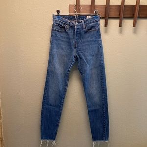Levi’s Cone Mills White Oak Denim 25